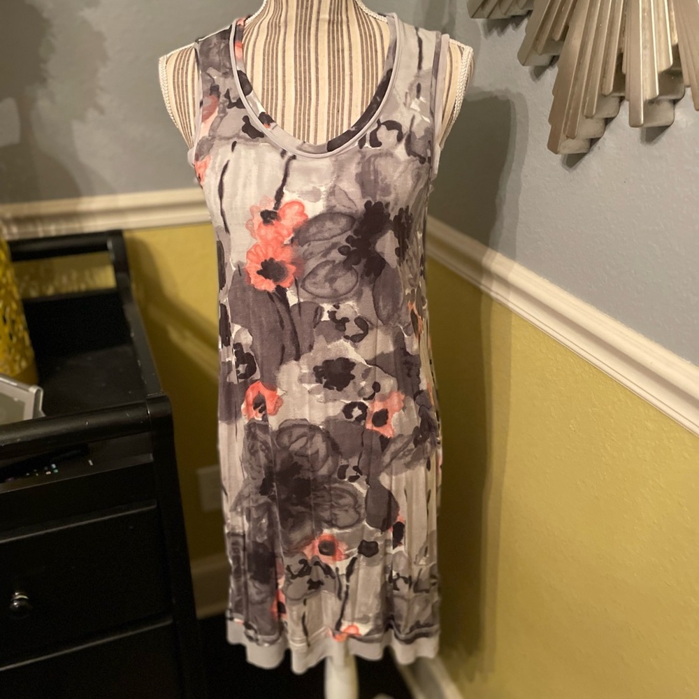 Floral Vera Wang medium dress